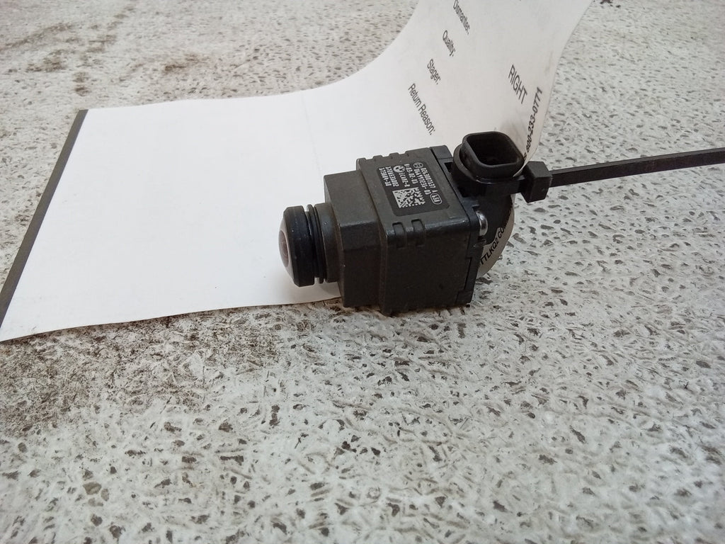 Pre-Owned 2018  550i Tailgate Rear View Camera 0263007137 A  (Good)