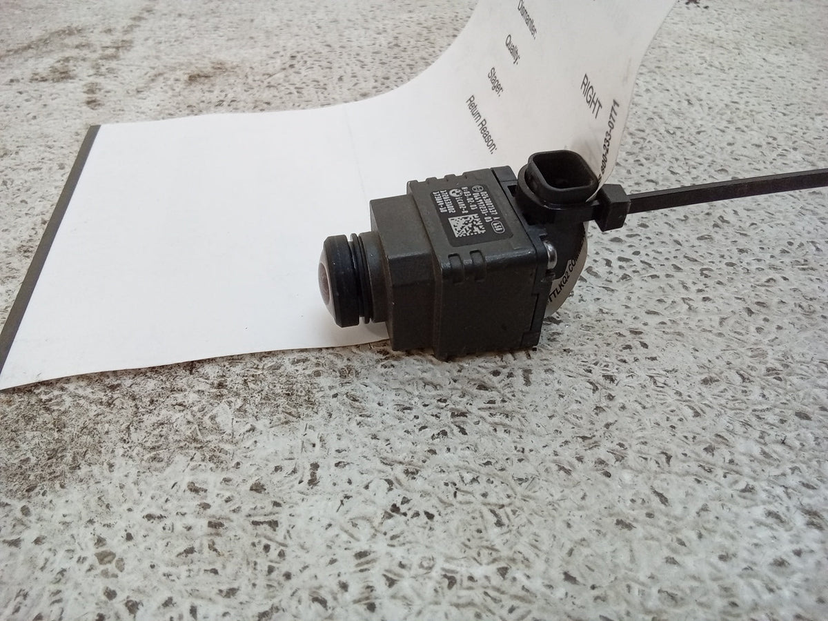 Pre-Owned 2018  550i Tailgate Rear View Camera 0263007137 A  (Good)