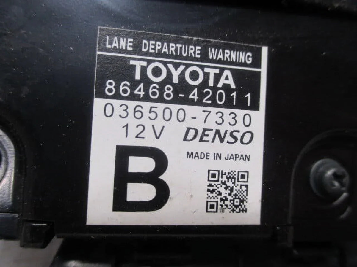 Pre-Owned 2014 2015 Toyota Rav4 Lane Departure Camera Windshield Mount  (Good)