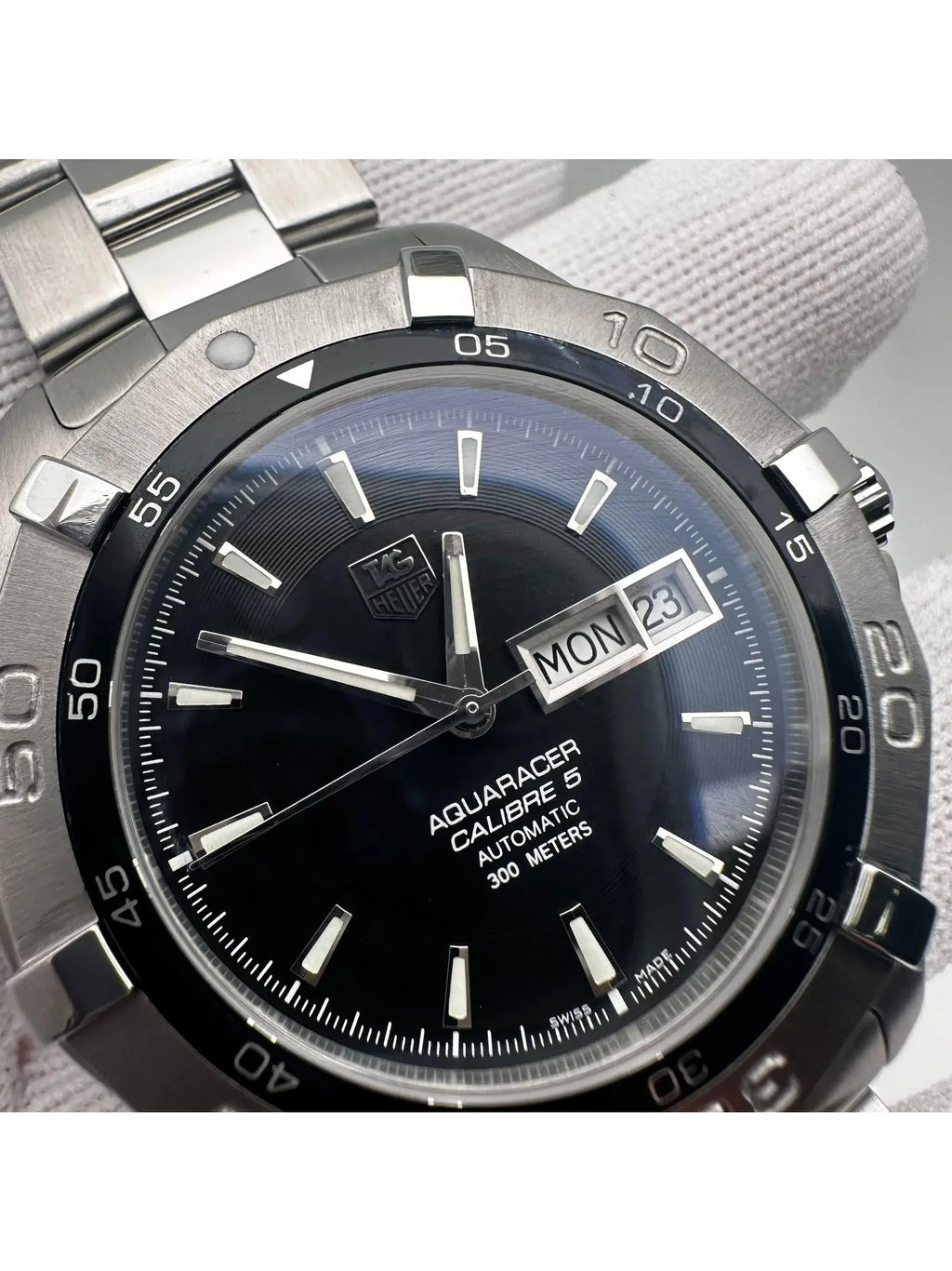 Pre-Owned Authentic  Heuer WAF2010.BA0818 DayDate Automatic Watch (Good)